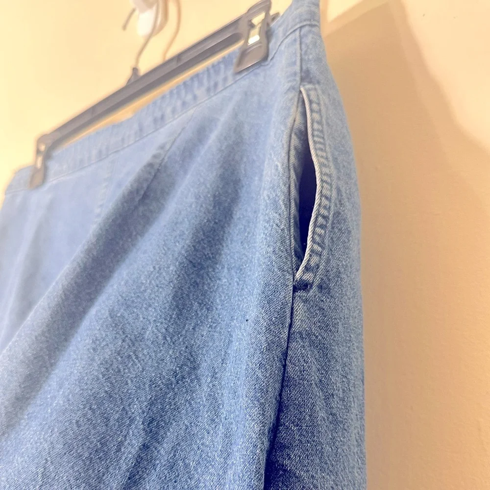 Vintage denim button down high waisted pockets midi skirt size M